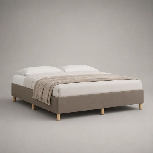 Polsterbett Doppelbett 180 × 200 cm ohne Kopfteil, mit Polyesterbezug, Holzrahmen und Holzfüßen, Taupe/Natur